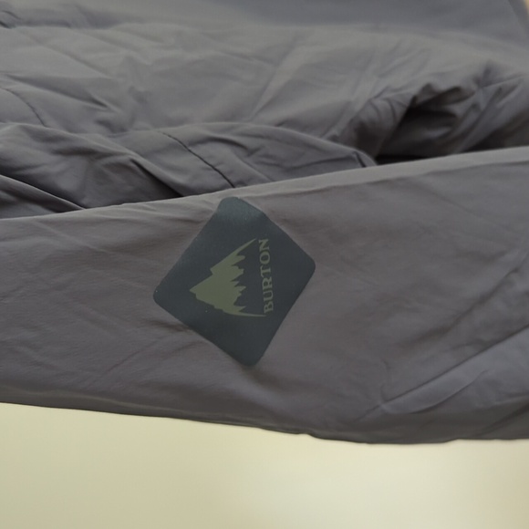 Burton winter jacket - Picture 4 of 5